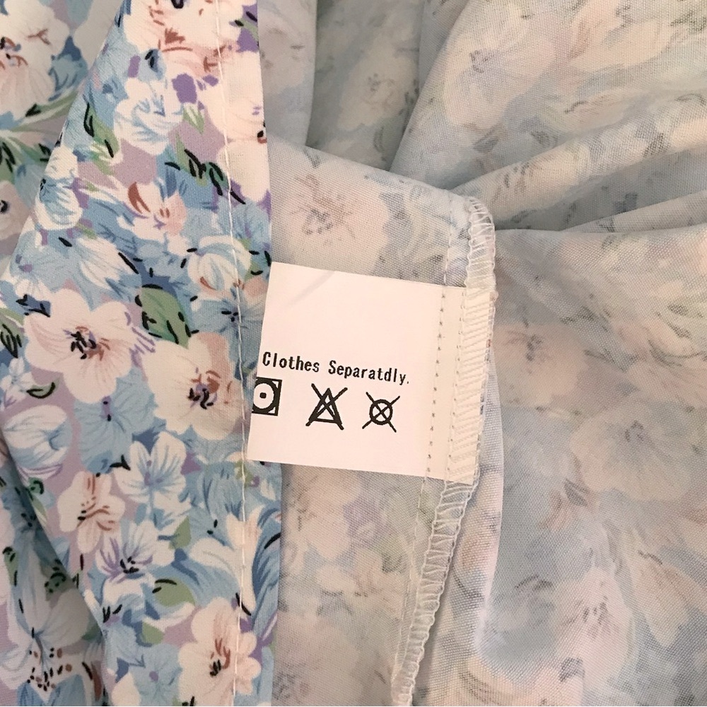 ZAFUL Brand Blue Ditsy Floral Sleeveless Peekaboo Ruffle Hem Dress size 8 in EUC - Picture 15 of 15